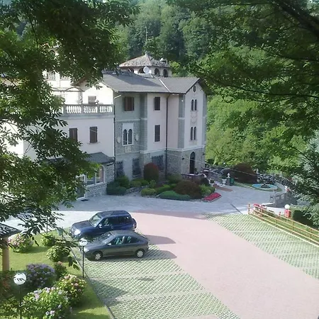 Delle Ortensie فندق 4*